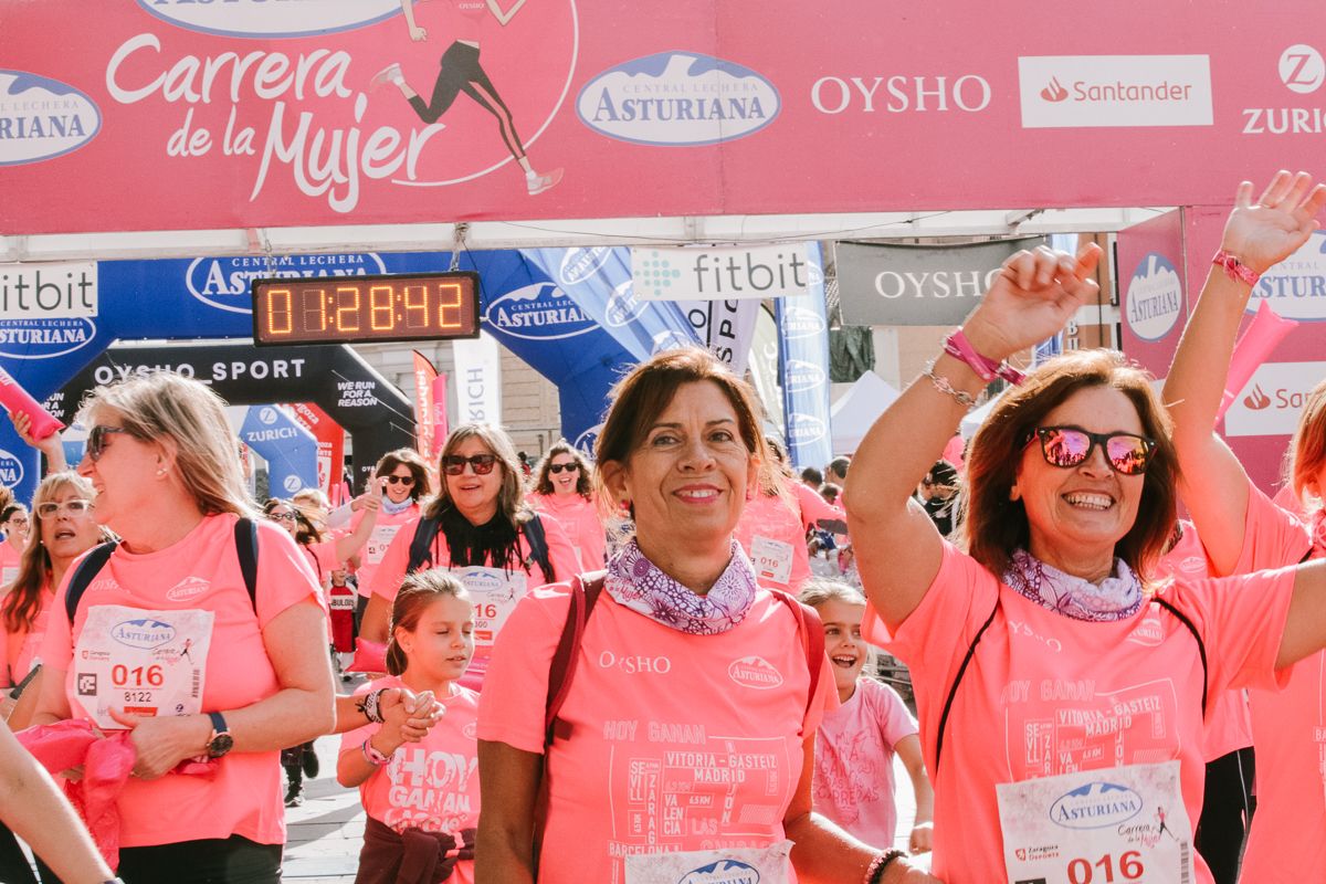Llegada de la Carrera de la Mujer de Zaragoza (GALERÍA 25)