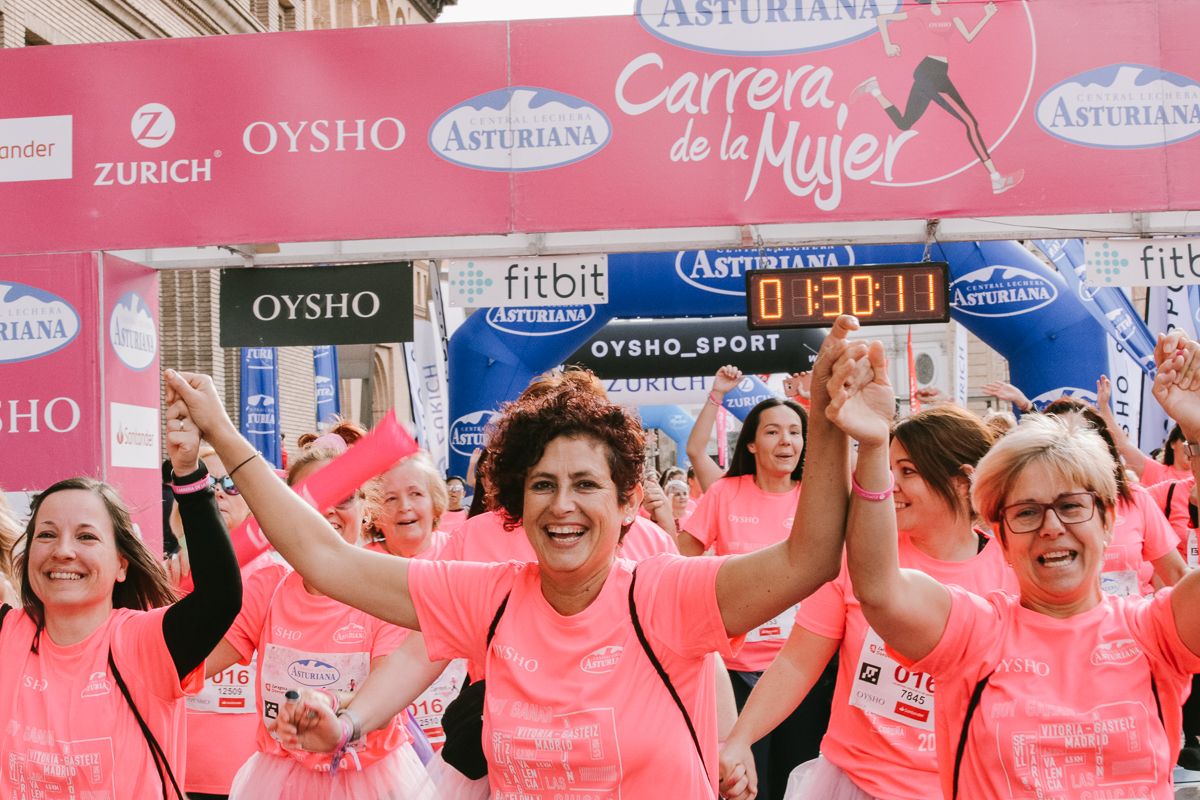 Llegada de la Carrera de la Mujer de Zaragoza (GALERÍA 26)