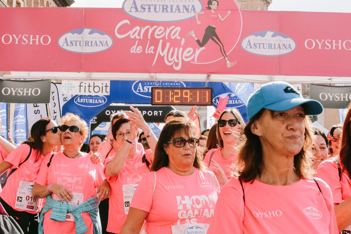 Llegada de la Carrera de la Mujer de Zaragoza (GALERÍA 25)
