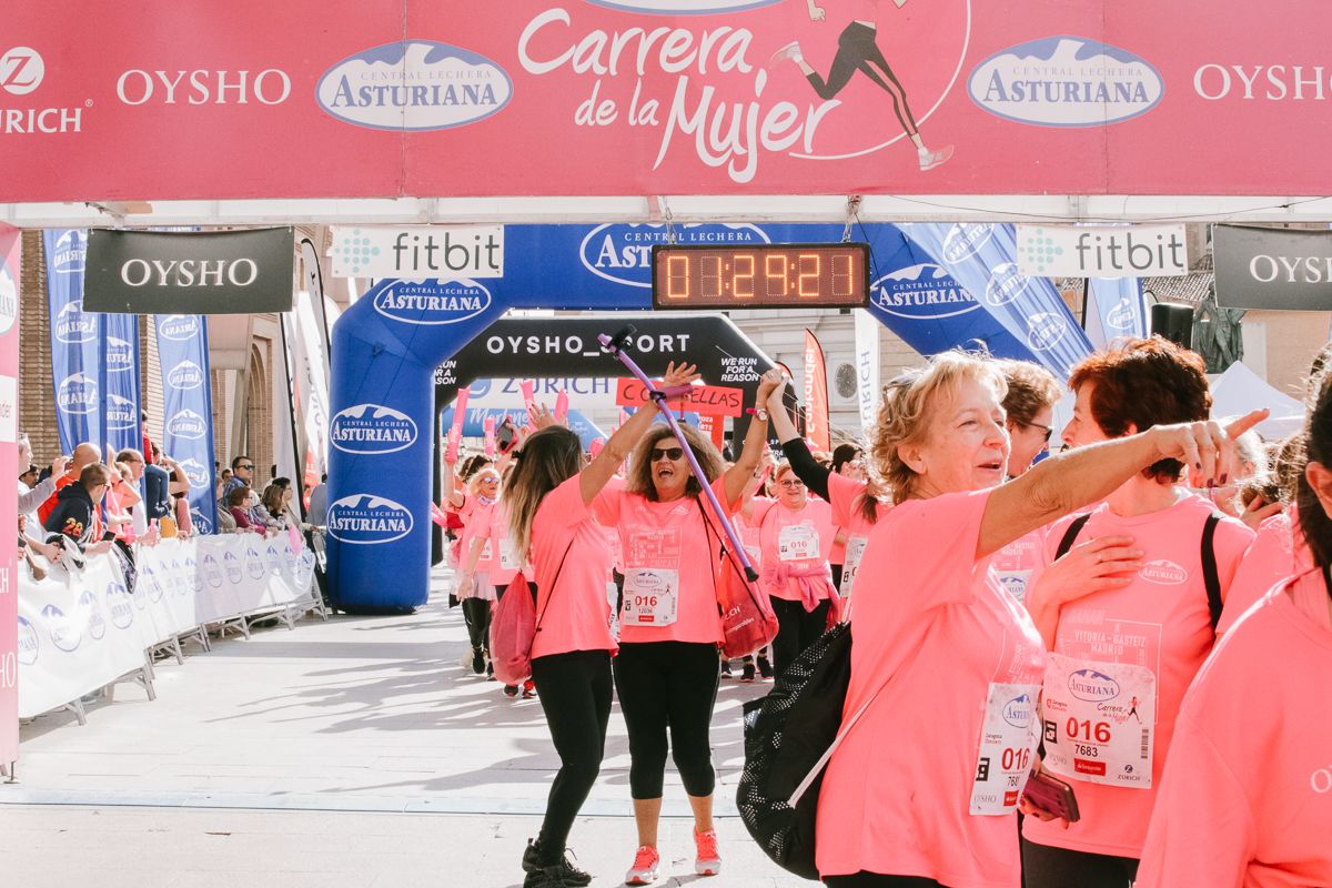 Llegada de la Carrera de la Mujer de Zaragoza (GALERÍA 26)
