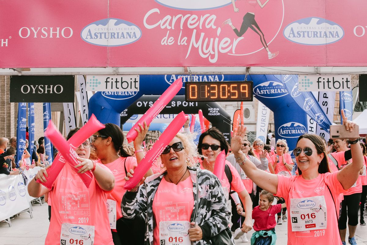 Llegada de la Carrera de la Mujer de Zaragoza (GALERÍA 26)