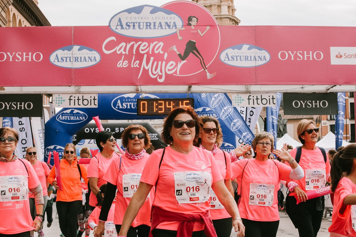 Llegada de la Carrera de la Mujer de Zaragoza (GALERÍA 28)