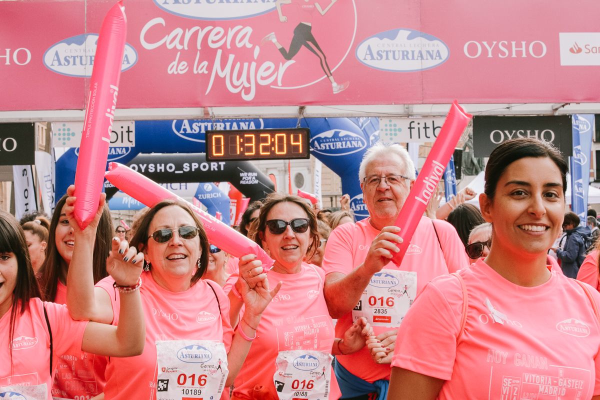 Llegada de la Carrera de la Mujer de Zaragoza (GALERÍA 27)