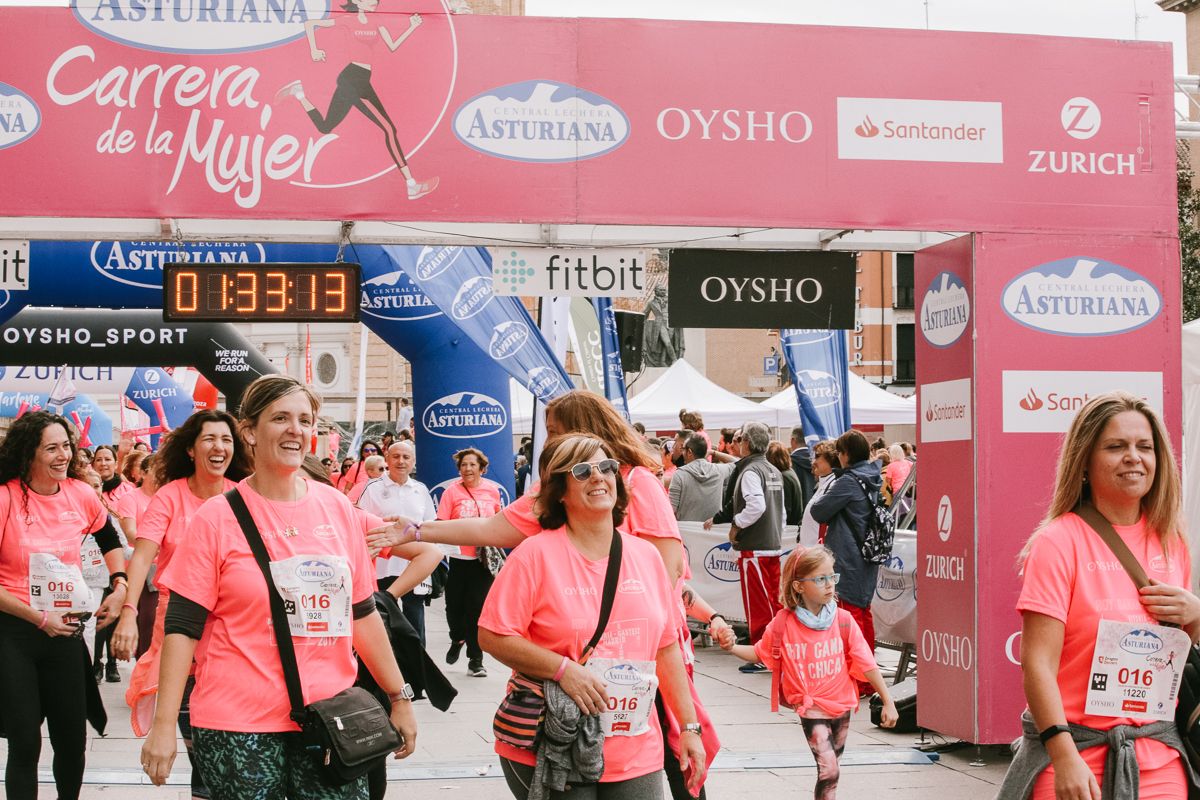 Llegada de la Carrera de la Mujer de Zaragoza (GALERÍA 27)