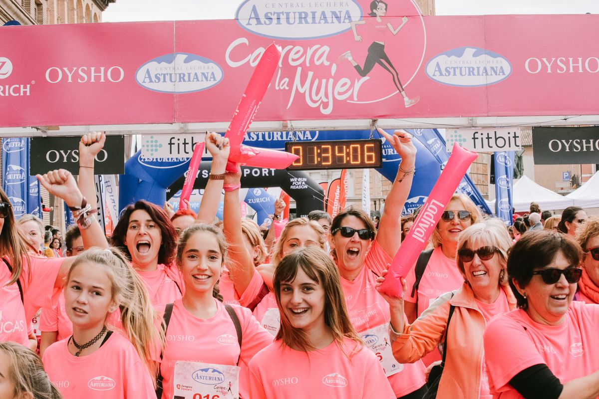 Llegada de la Carrera de la Mujer de Zaragoza (GALERÍA 28)