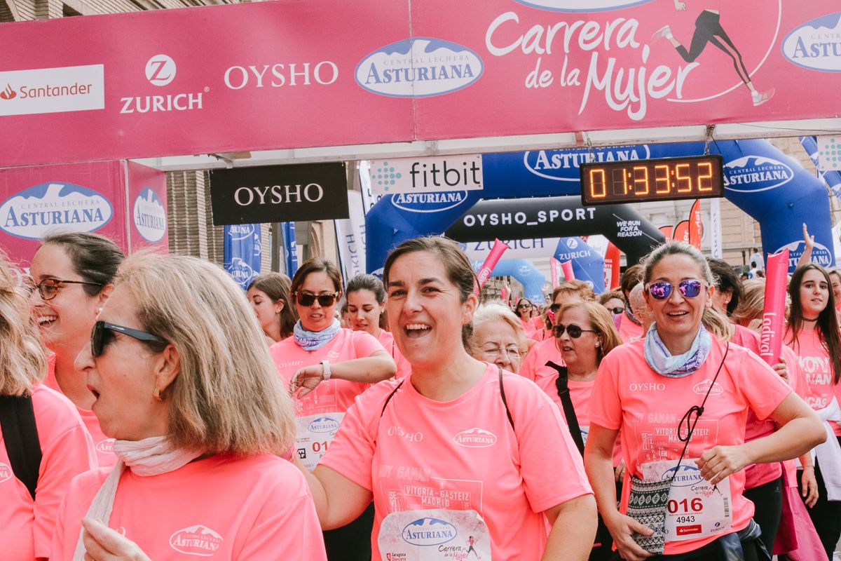 Llegada de la Carrera de la Mujer de Zaragoza (GALERÍA 28)