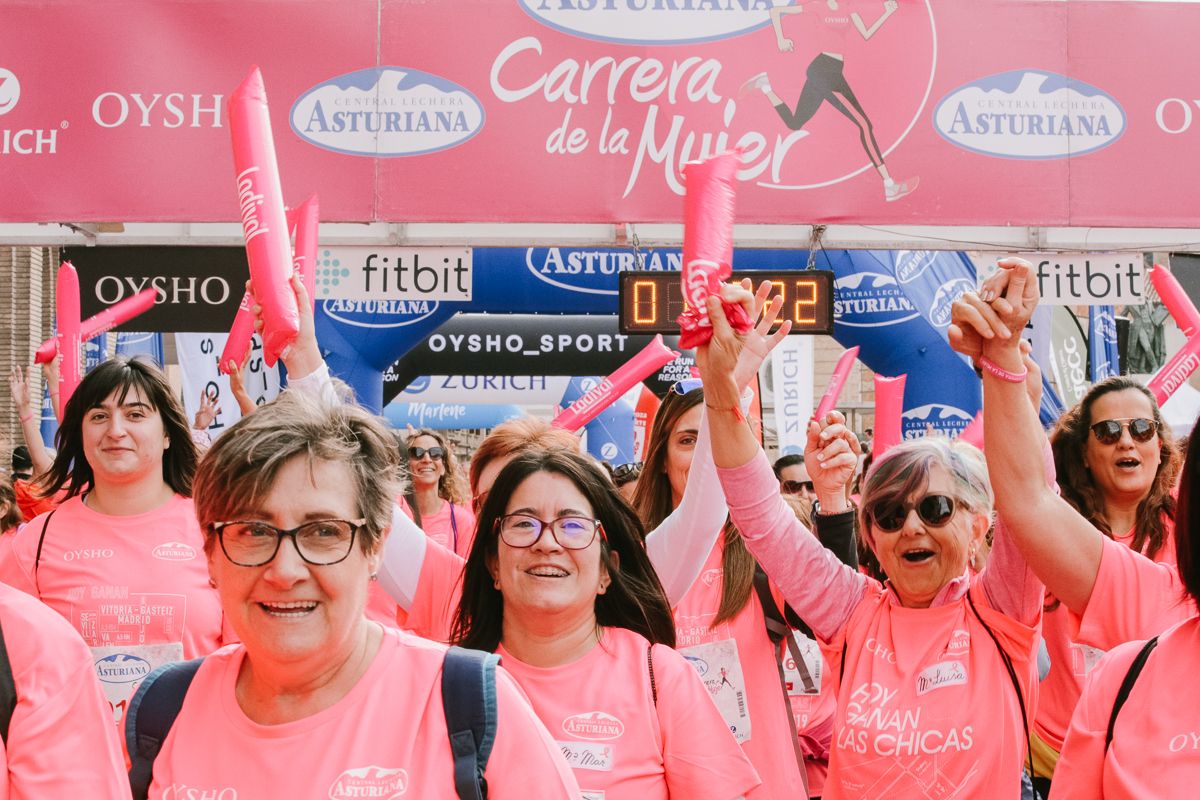 Llegada de la Carrera de la Mujer de Zaragoza (GALERÍA 27)