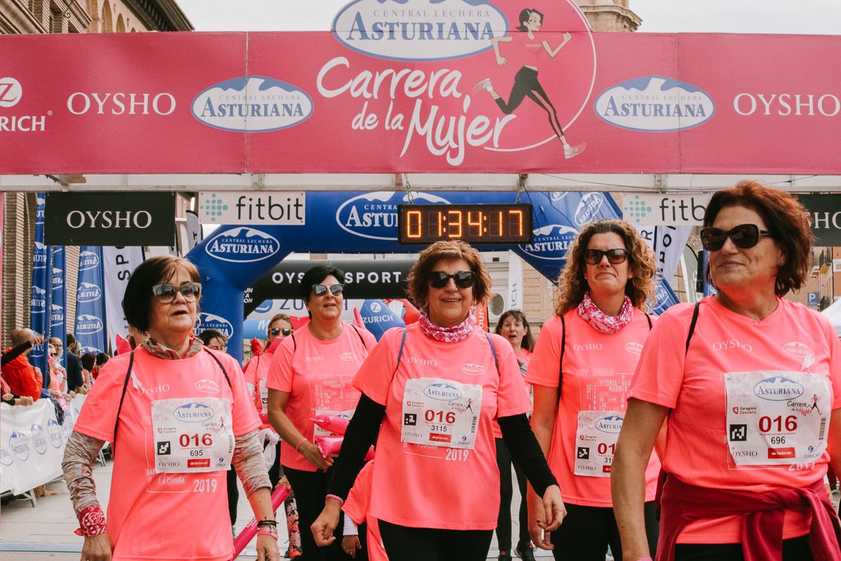 Llegada de la Carrera de la Mujer de Zaragoza (GALERÍA 28)