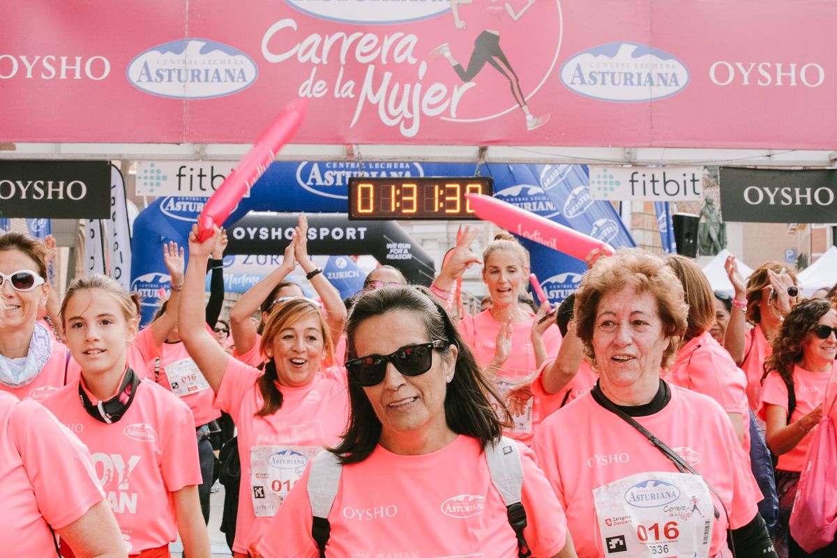 Llegada de la Carrera de la Mujer de Zaragoza (GALERÍA 27)