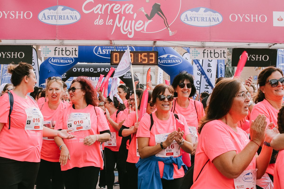 Llegada de la Carrera de la Mujer de Zaragoza (GALERÍA 27)