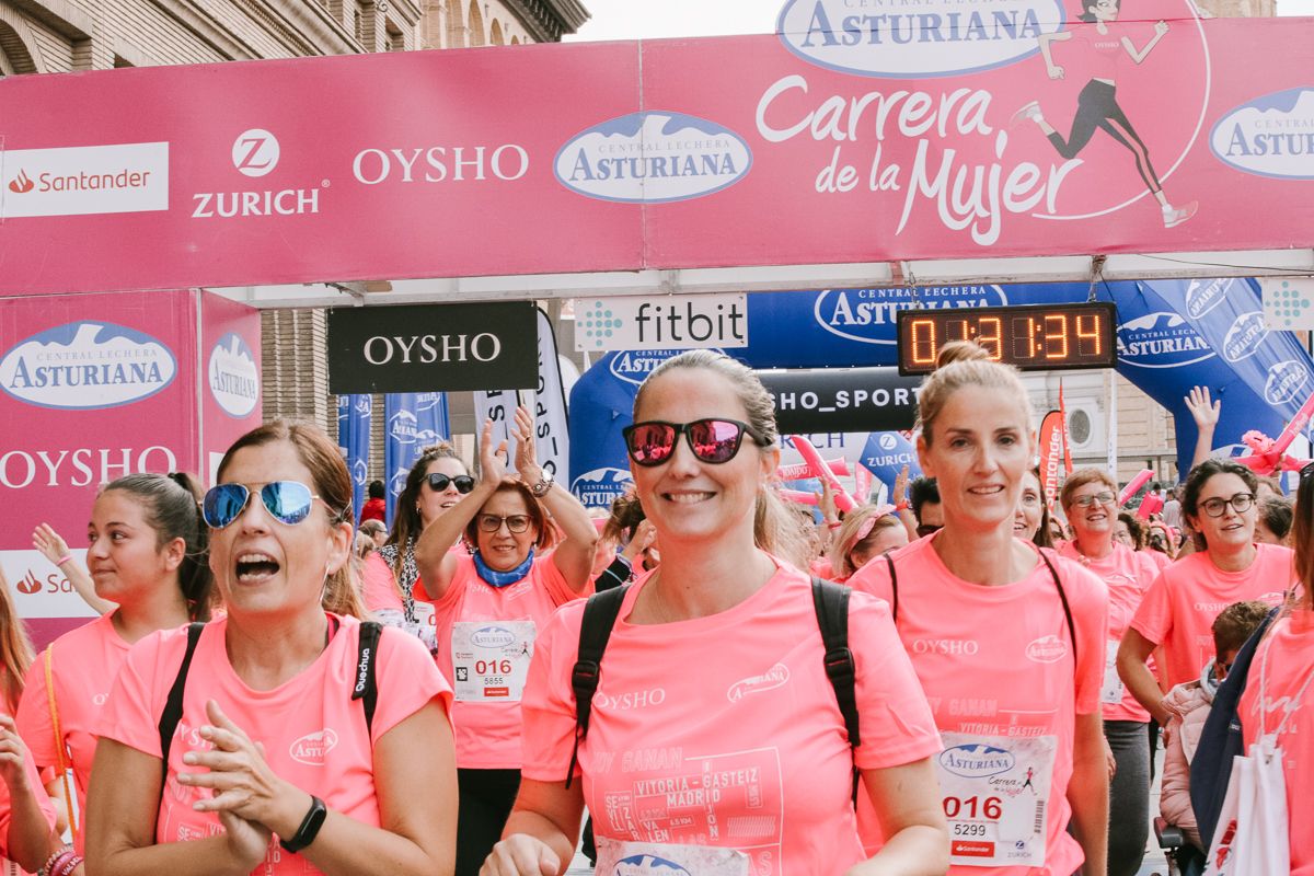 Llegada de la Carrera de la Mujer de Zaragoza (GALERÍA 27)