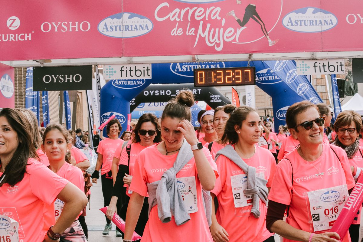 Llegada de la Carrera de la Mujer de Zaragoza (GALERÍA 27)