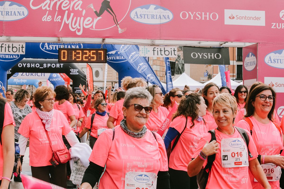 Llegada de la Carrera de la Mujer de Zaragoza (GALERÍA 27)