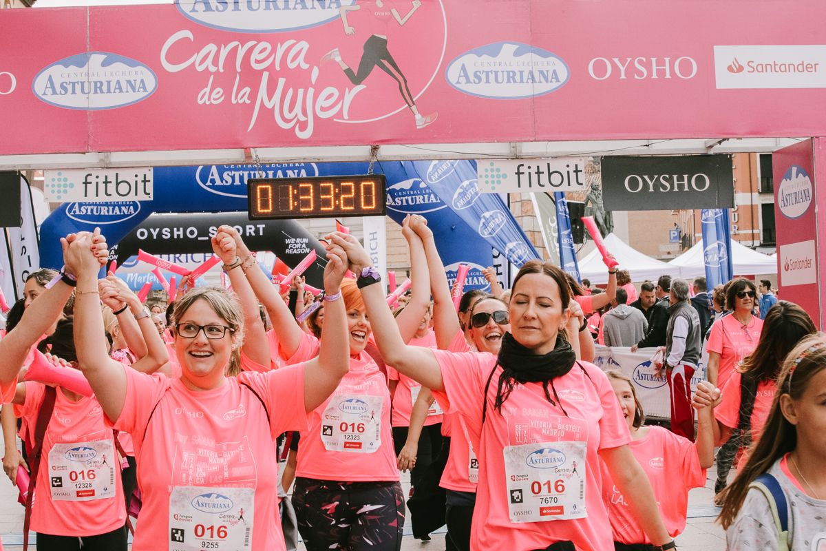 Llegada de la Carrera de la Mujer de Zaragoza (GALERÍA 28)