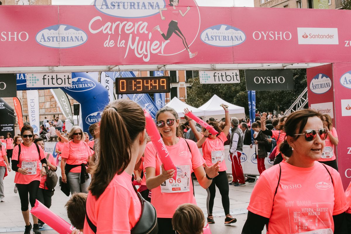 Llegada de la Carrera de la Mujer de Zaragoza (GALERÍA 28)