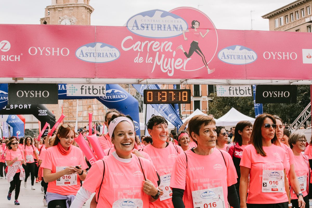 Llegada de la Carrera de la Mujer de Zaragoza (GALERÍA 30)