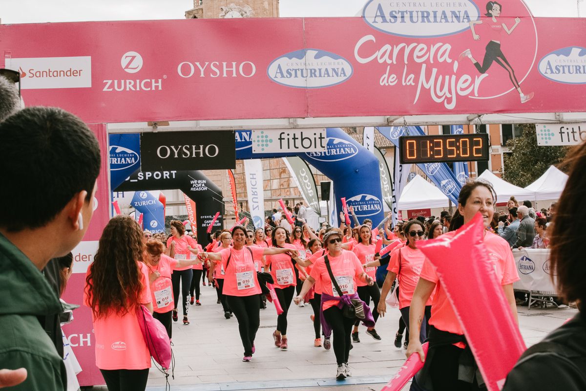Llegada de la Carrera de la Mujer de Zaragoza (GALERÍA 29)
