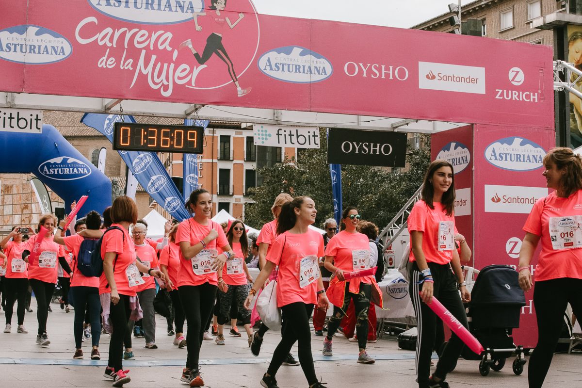 Llegada de la Carrera de la Mujer de Zaragoza (GALERÍA 29)