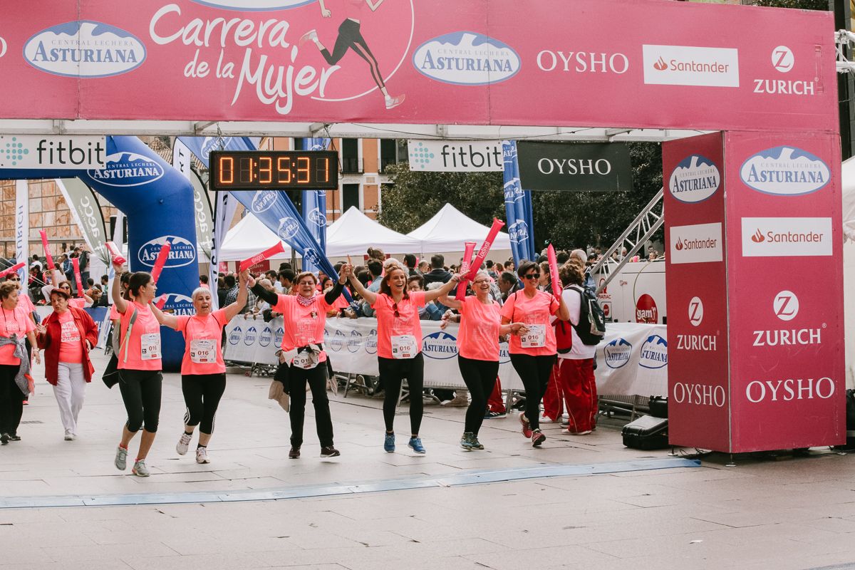 Llegada de la Carrera de la Mujer de Zaragoza (GALERÍA 29)