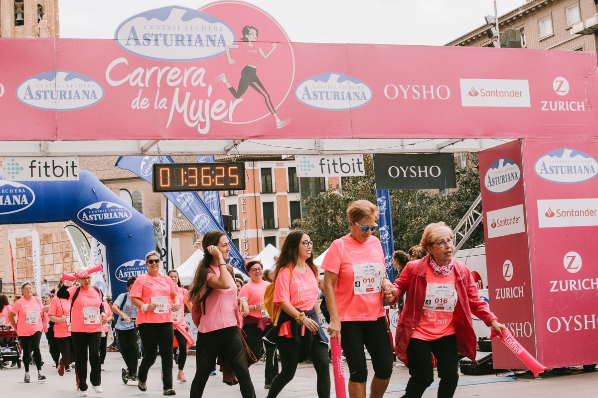Llegada de la Carrera de la Mujer de Zaragoza (GALERÍA 29)