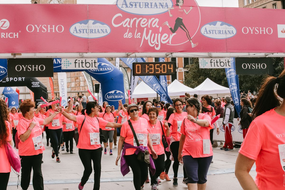 Llegada de la Carrera de la Mujer de Zaragoza (GALERÍA 29)