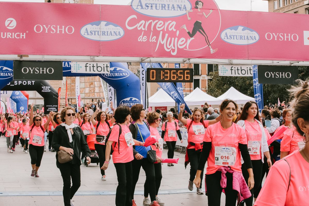 Llegada de la Carrera de la Mujer de Zaragoza (GALERÍA 30)