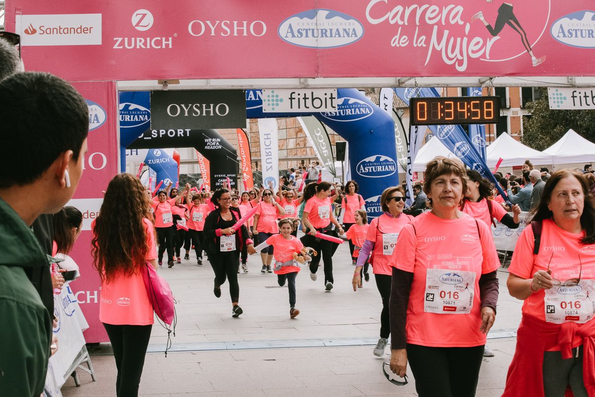 Llegada de la Carrera de la Mujer de Zaragoza (GALERÍA 29)