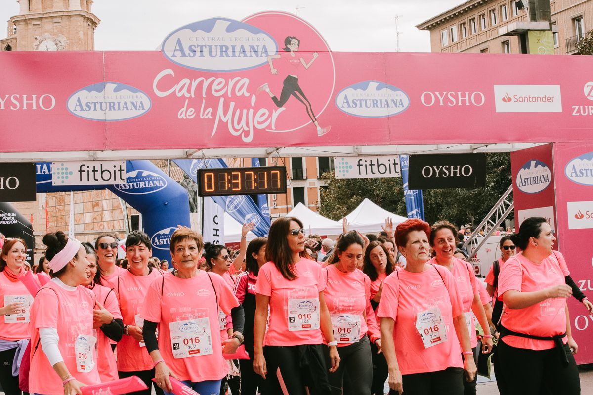 Llegada de la Carrera de la Mujer de Zaragoza (GALERÍA 30)
