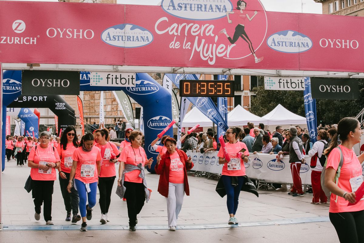 Llegada de la Carrera de la Mujer de Zaragoza (GALERÍA 29)