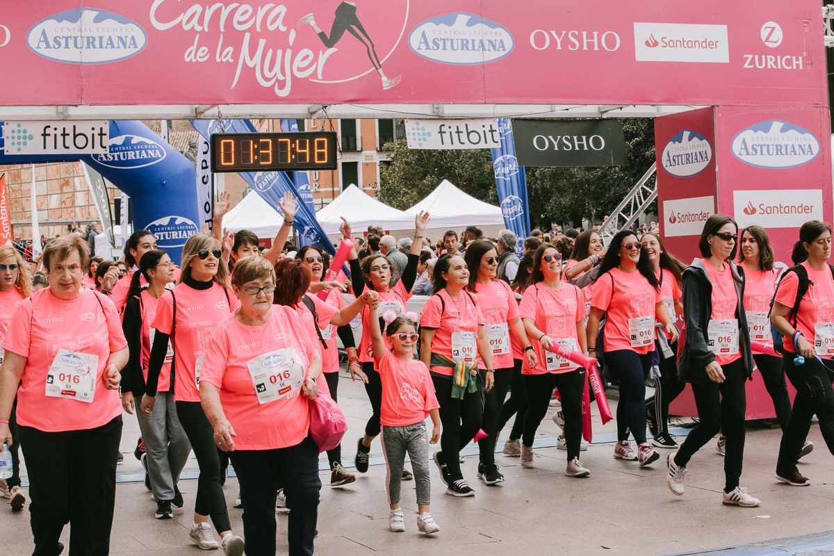 Llegada de la Carrera de la Mujer de Zaragoza (GALERÍA 30)