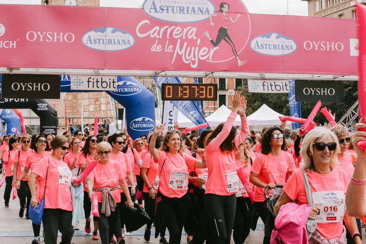 Llegada de la Carrera de la Mujer de Zaragoza (GALERÍA 30)
