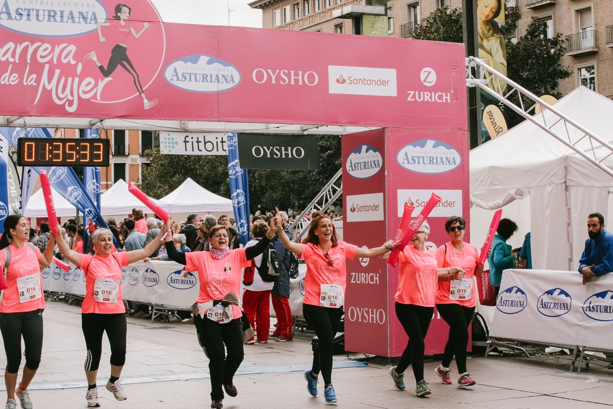 Llegada de la Carrera de la Mujer de Zaragoza (GALERÍA 29)