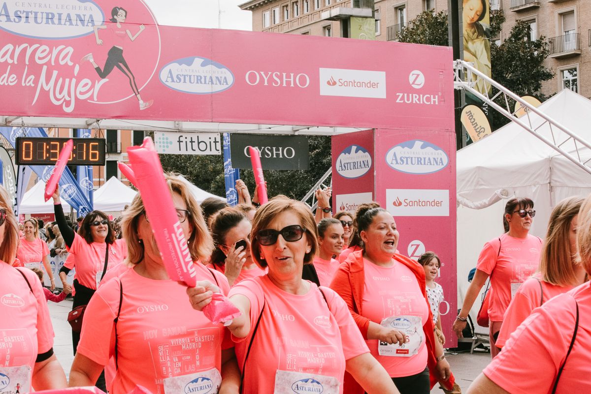 Llegada de la Carrera de la Mujer de Zaragoza (GALERÍA 29)