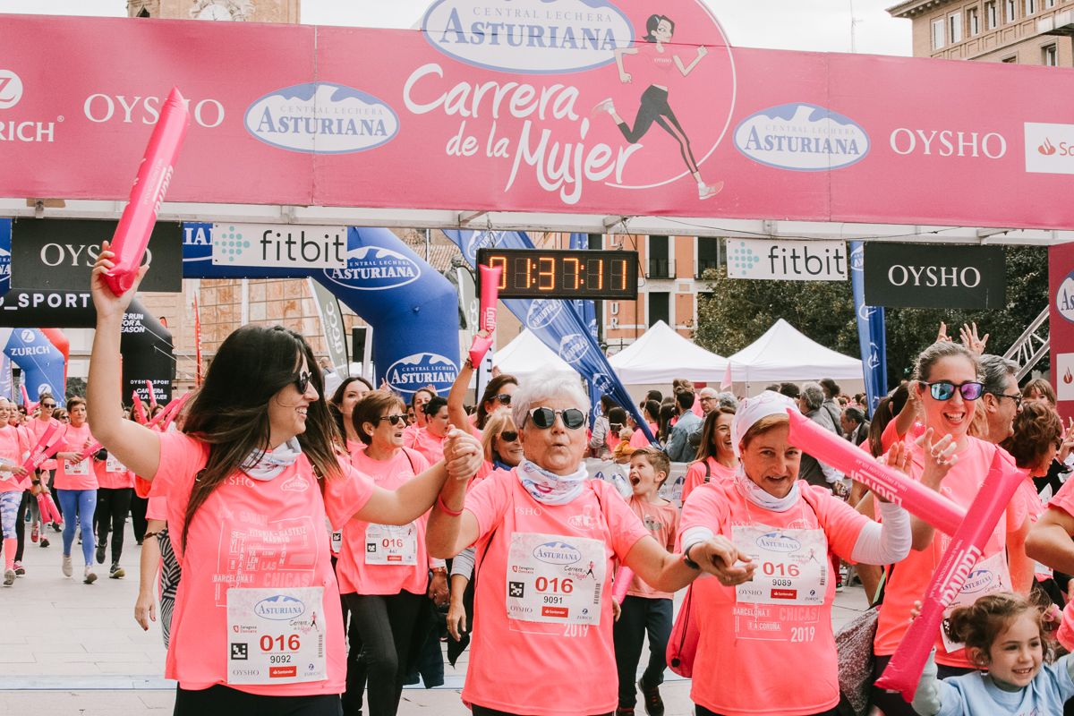 Llegada de la Carrera de la Mujer de Zaragoza (GALERÍA 30)