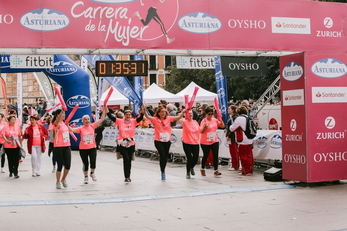 Llegada de la Carrera de la Mujer de Zaragoza (GALERÍA 29)