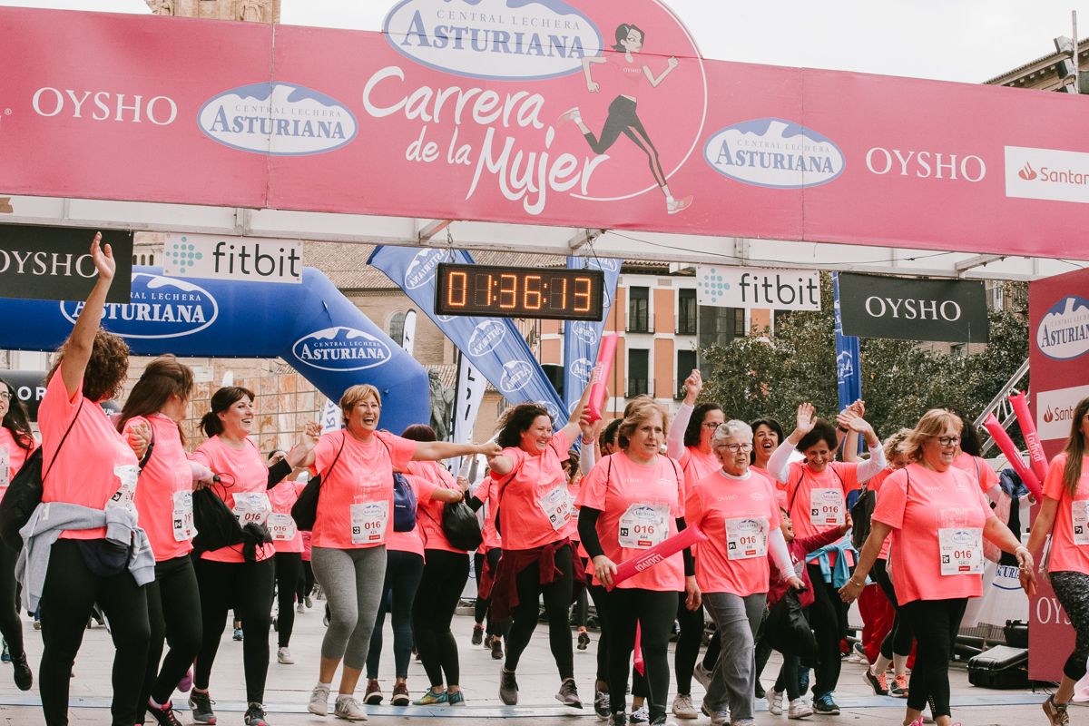 Llegada de la Carrera de la Mujer de Zaragoza (GALERÍA 29)