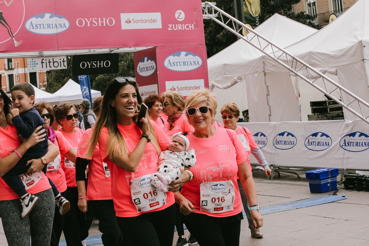 Llegada de la Carrera de la Mujer de Zaragoza (GALERÍA 32)