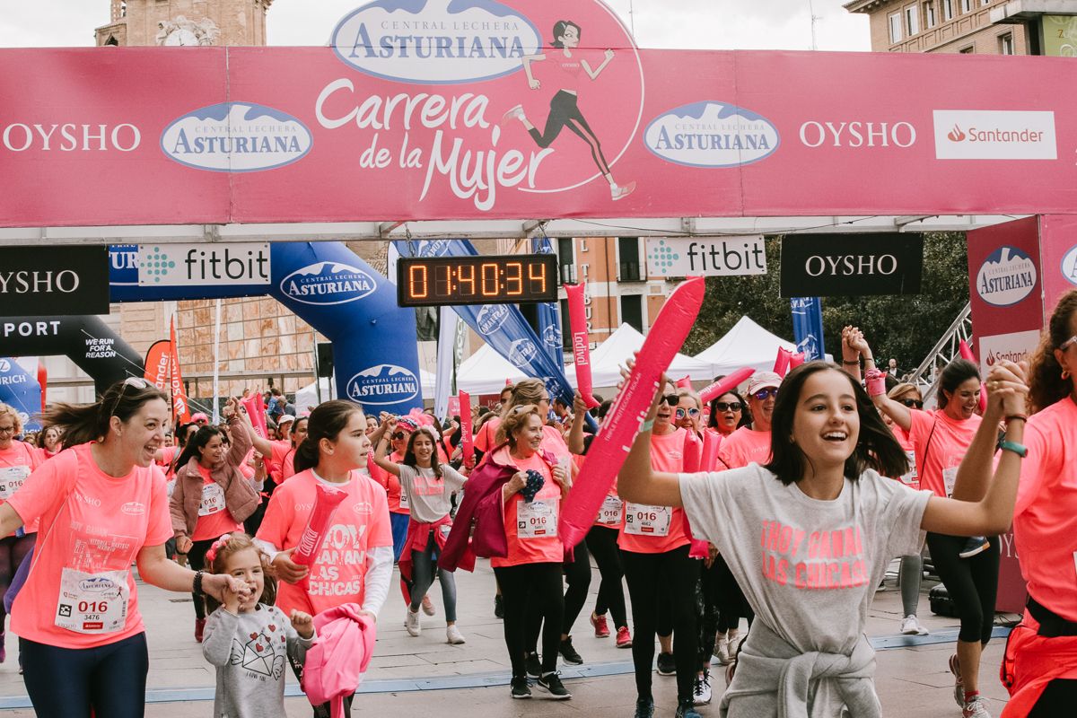 Llegada de la Carrera de la Mujer de Zaragoza (GALERÍA 31)