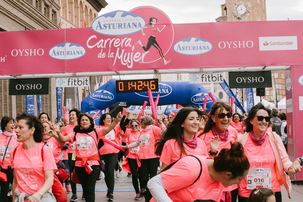 Llegada de la Carrera de la Mujer de Zaragoza (GALERÍA 32)