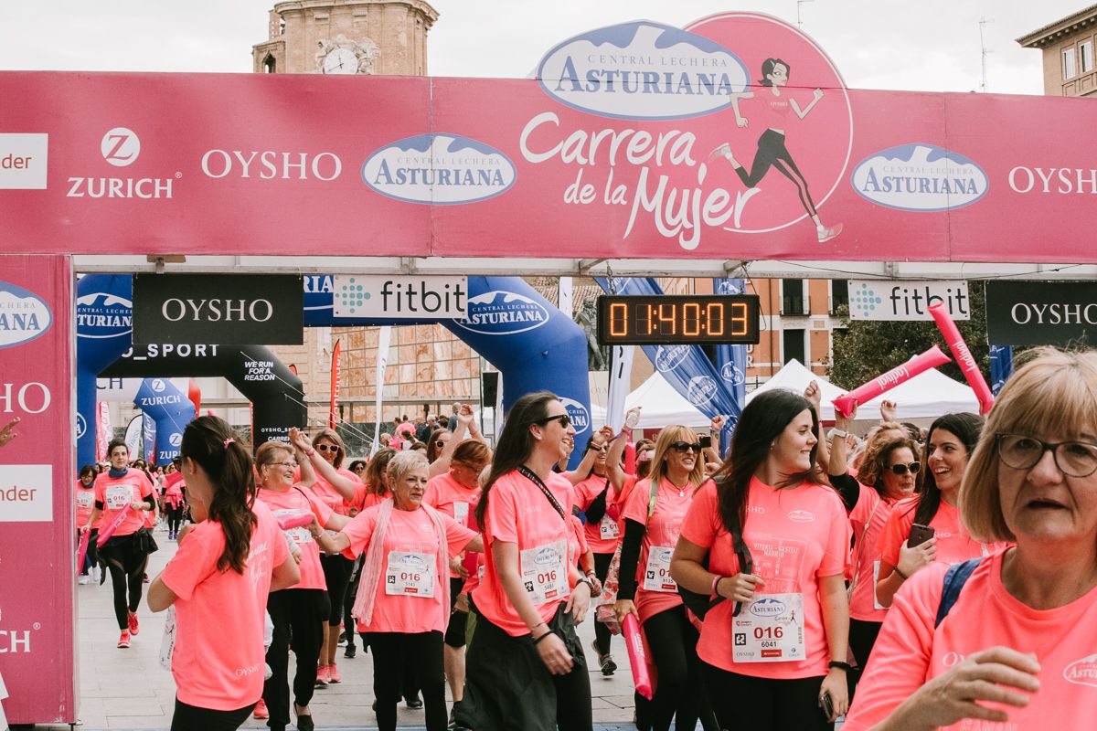 Llegada de la Carrera de la Mujer de Zaragoza (GALERÍA 31)