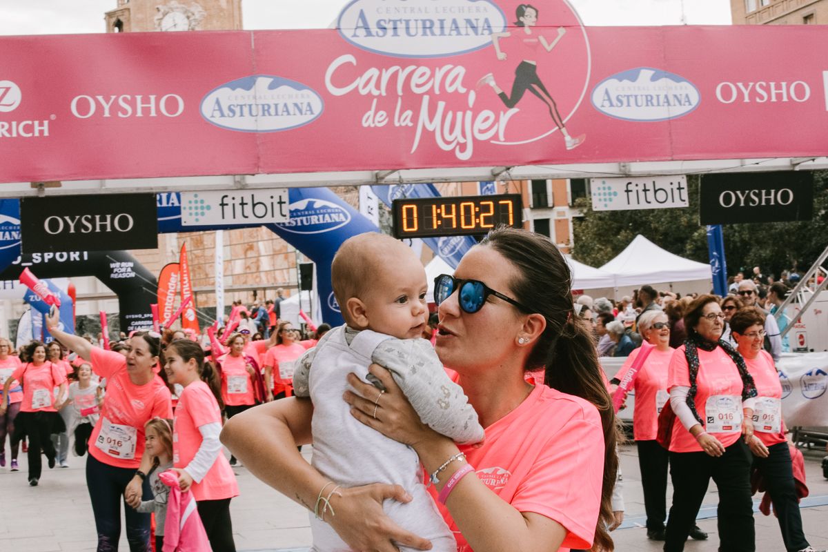 Llegada de la Carrera de la Mujer de Zaragoza (GALERÍA 31)