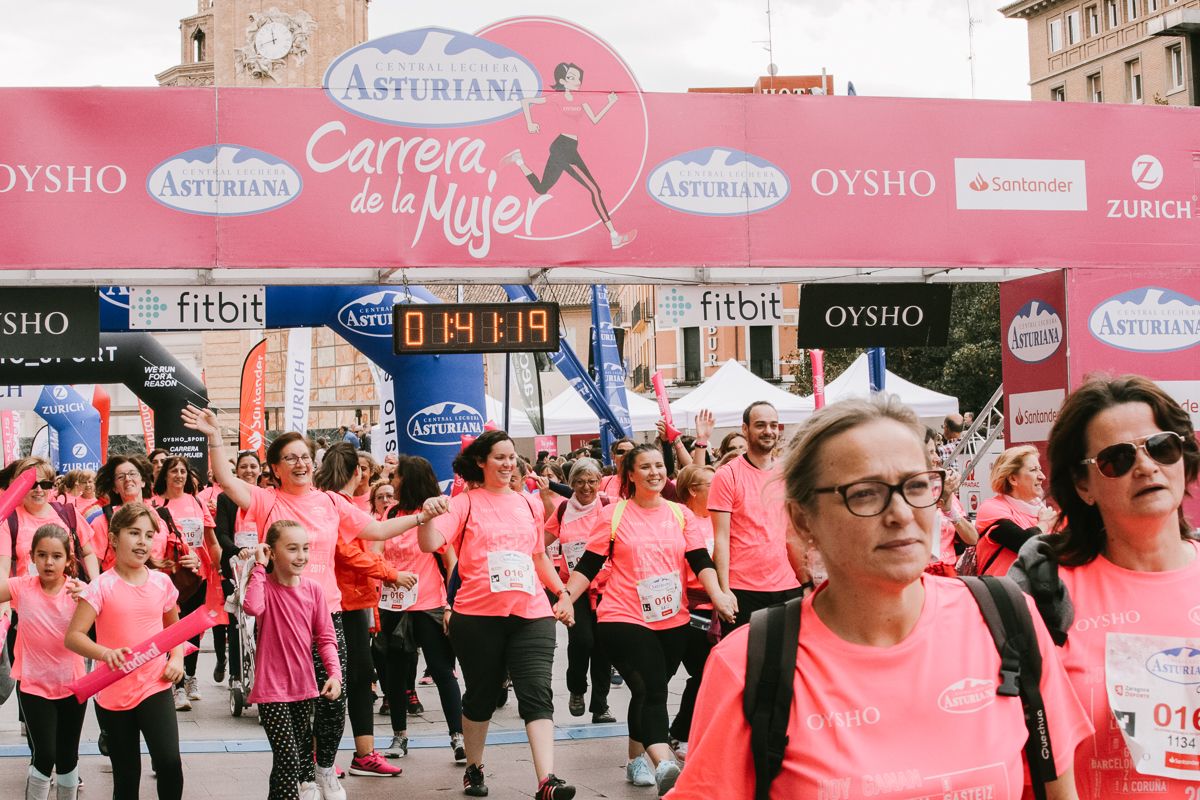 Llegada de la Carrera de la Mujer de Zaragoza (GALERÍA 32)