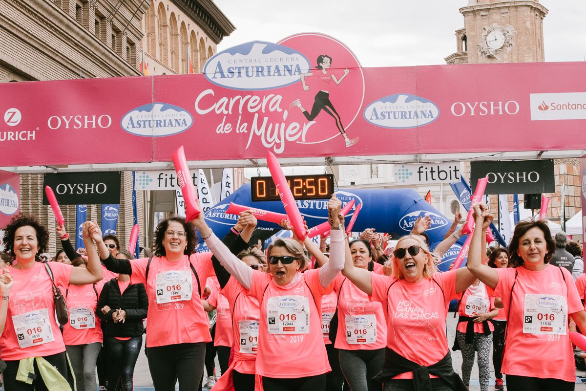 Llegada de la Carrera de la Mujer de Zaragoza (GALERÍA 32)