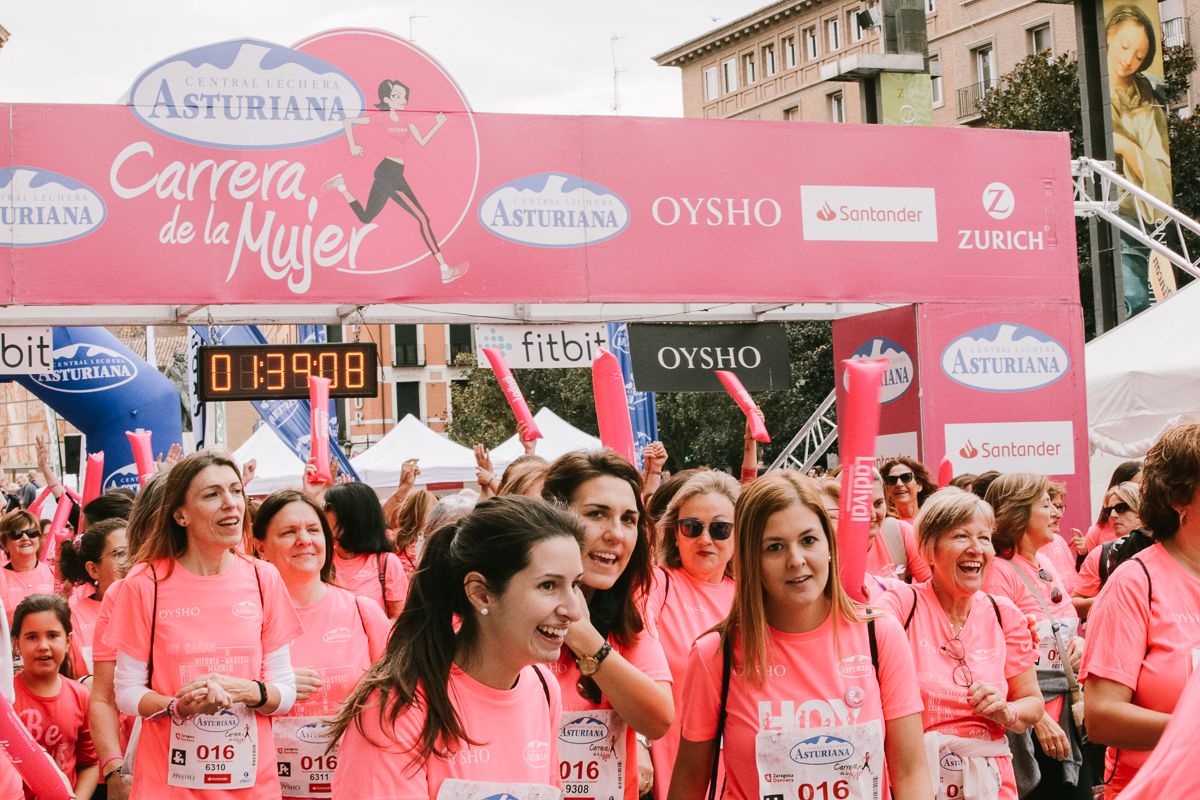 Llegada de la Carrera de la Mujer de Zaragoza (GALERÍA 31)