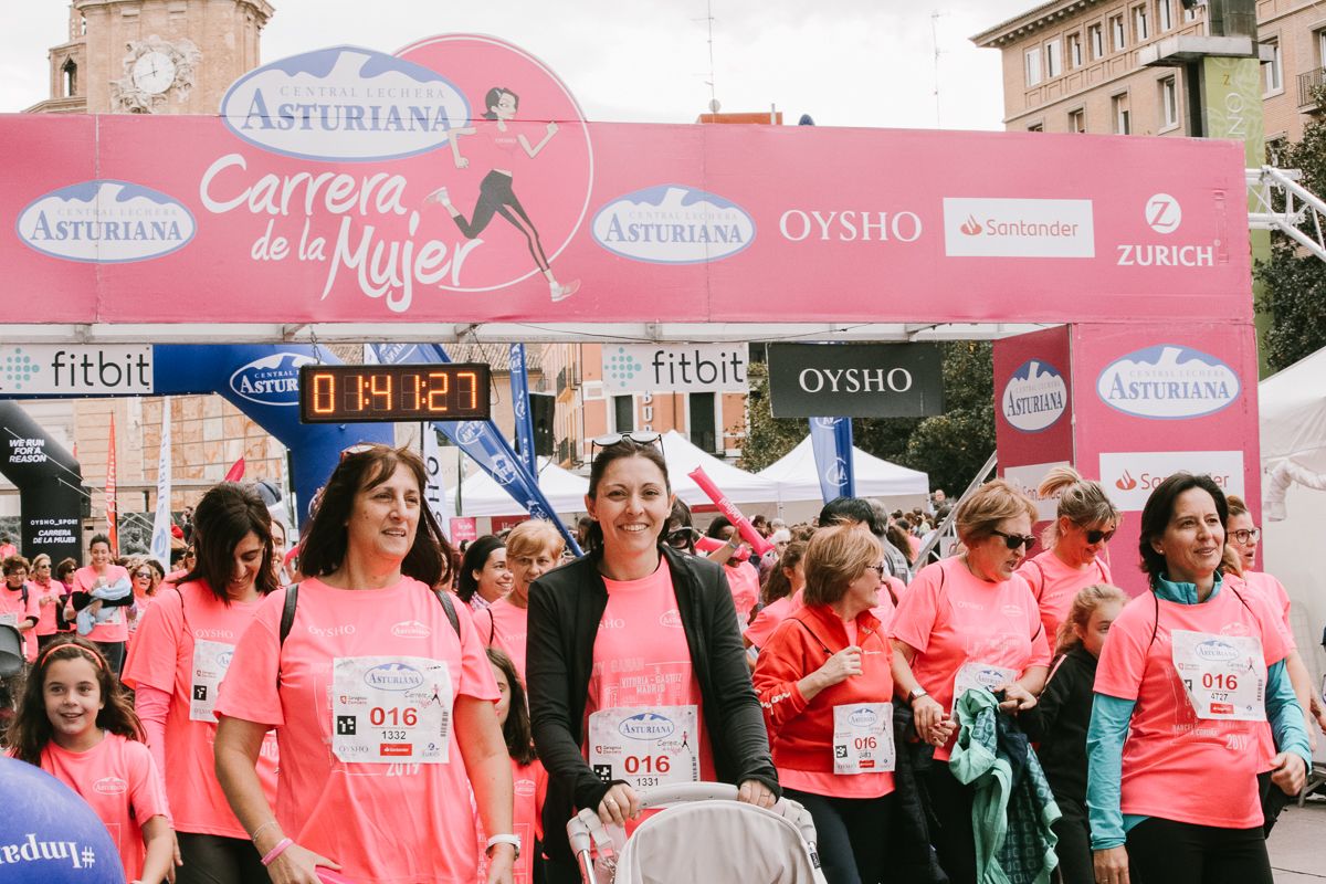 Llegada de la Carrera de la Mujer de Zaragoza (GALERÍA 32)