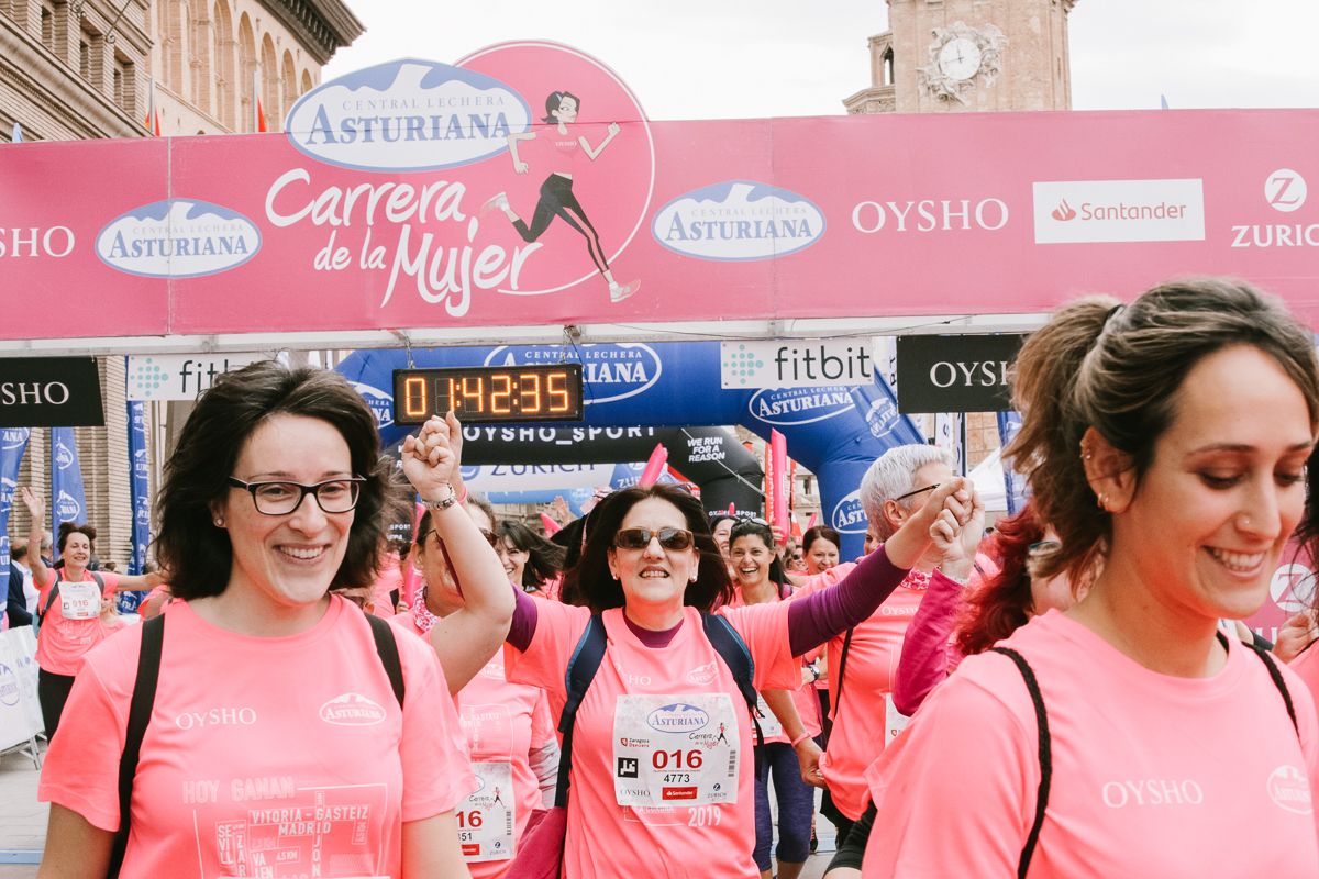 Llegada de la Carrera de la Mujer de Zaragoza (GALERÍA 32)