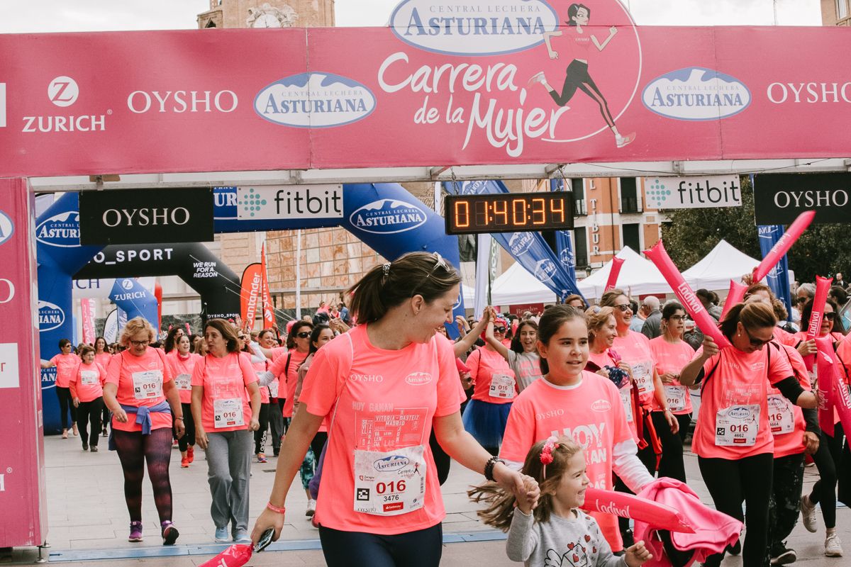 Llegada de la Carrera de la Mujer de Zaragoza (GALERÍA 31)