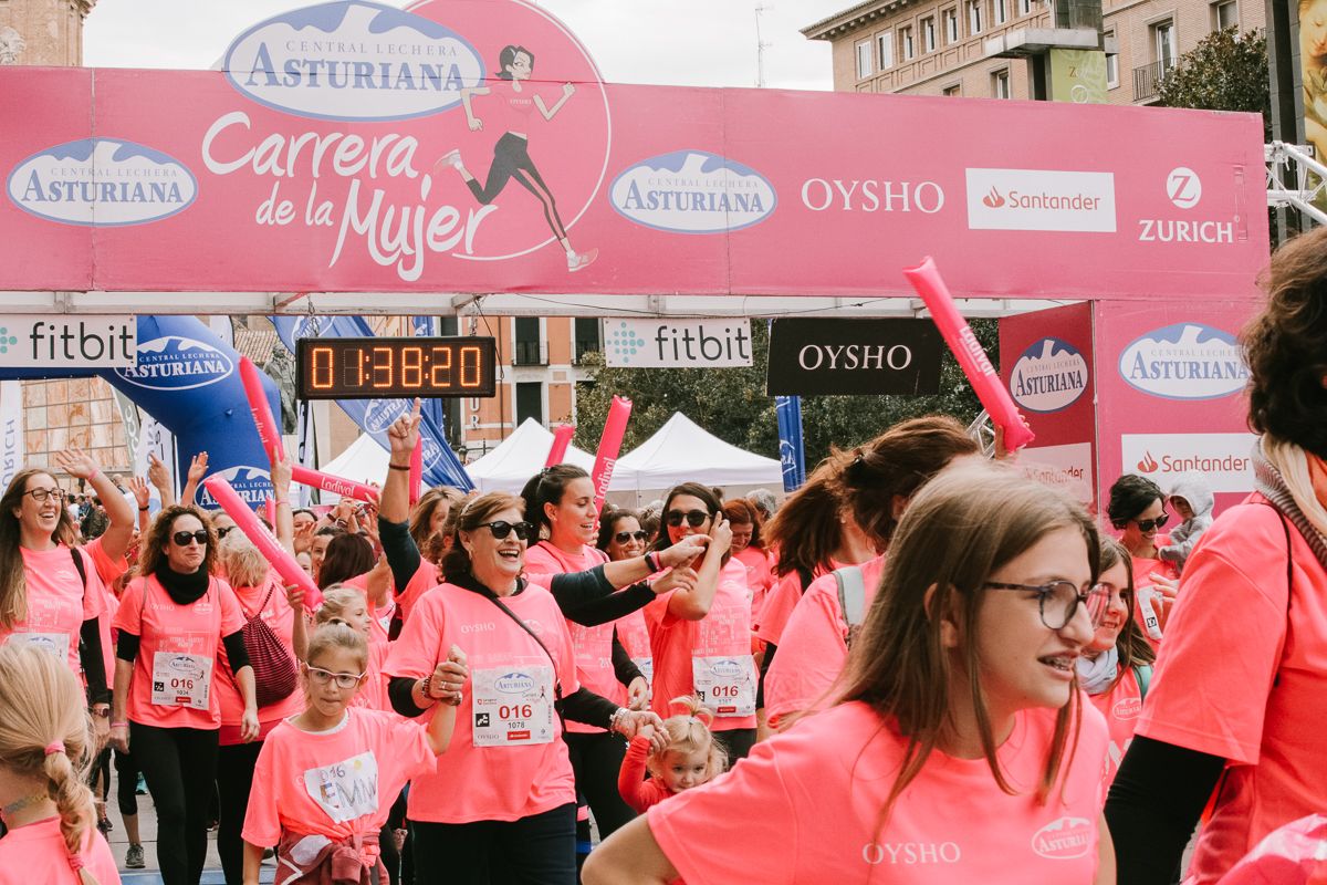 Llegada de la Carrera de la Mujer de Zaragoza (GALERÍA 30)