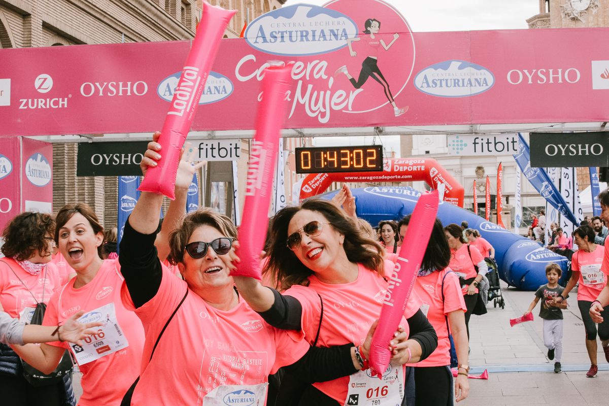 Llegada de la Carrera de la Mujer de Zaragoza (GALERÍA 32)