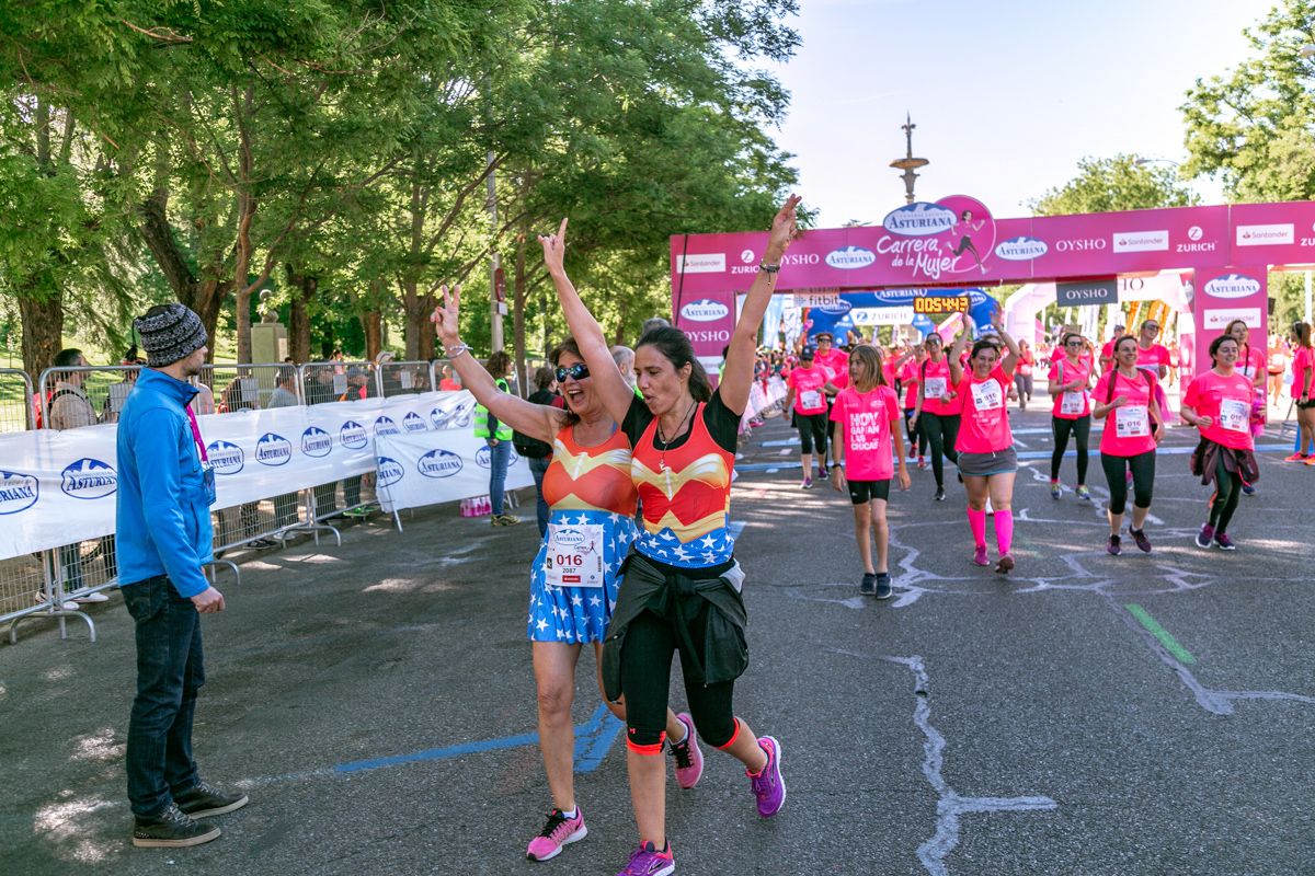 Carrera de la Mujer de Madrid - META, ARCO DERECHO (de 54:34 a 56:19)